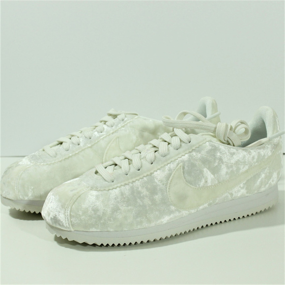 nike cortez classic lx